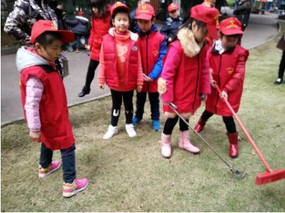 上渡街道文化站举办“小小志愿者爱护环境从我做起”活动